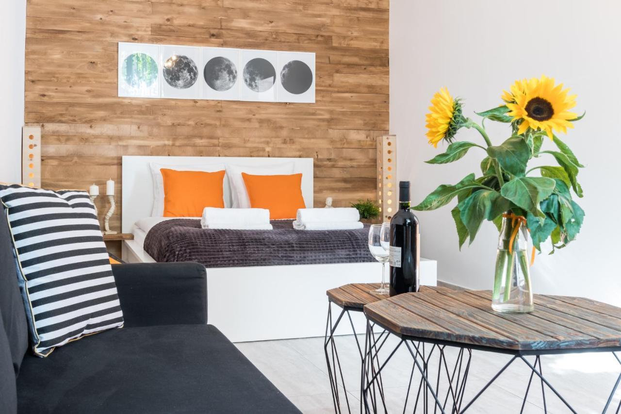 Cracow Best Location Apartment With Garden By Cozyplace Krakau Exterior foto