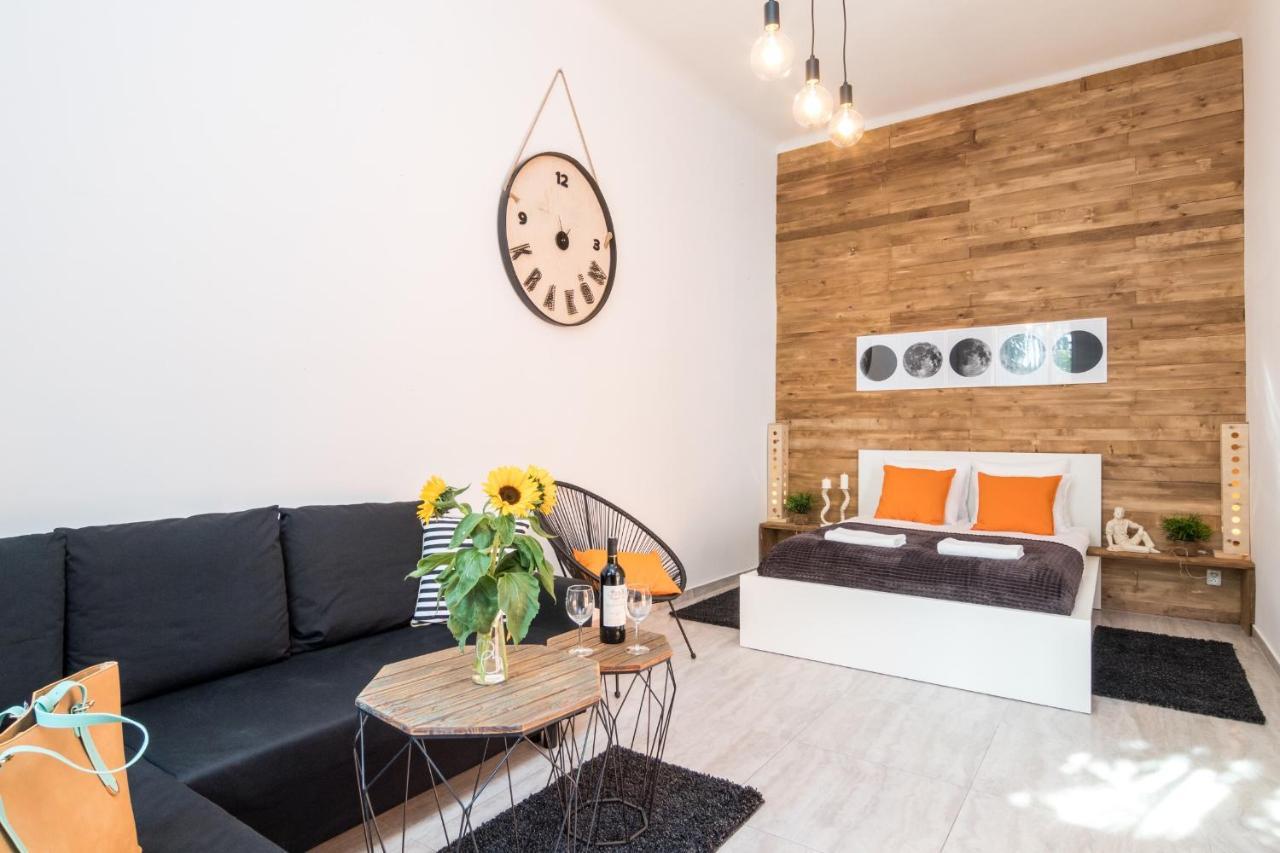 Cracow Best Location Apartment With Garden By Cozyplace Krakau Exterior foto