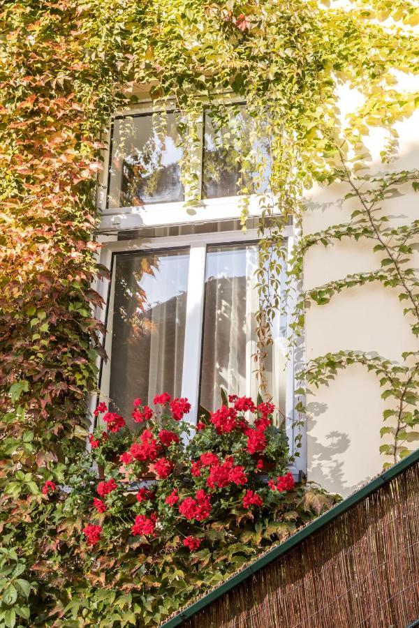 Cracow Best Location Apartment With Garden By Cozyplace Krakau Exterior foto