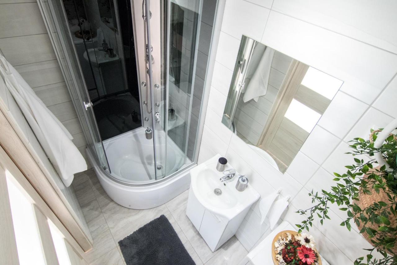 Cracow Best Location Apartment With Garden By Cozyplace Krakau Exterior foto