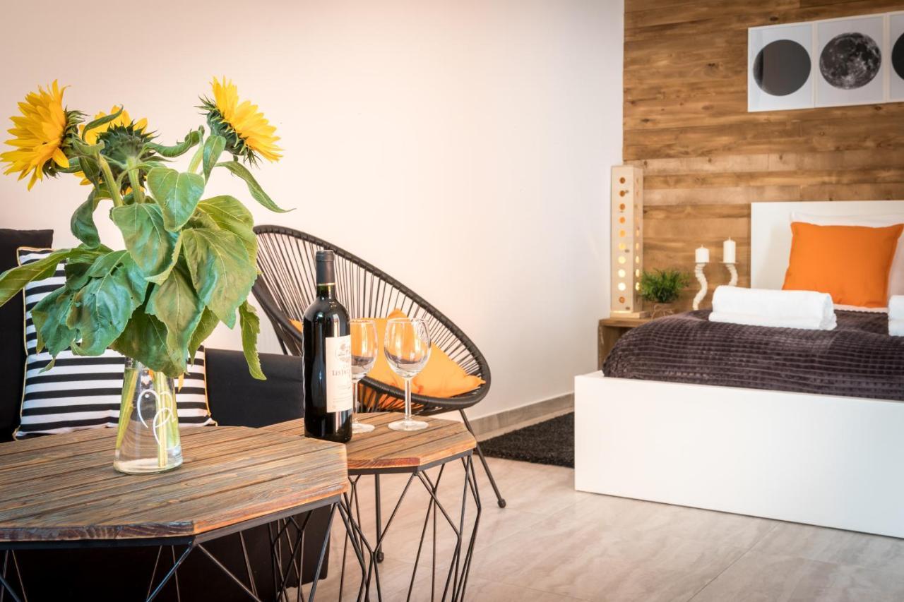 Cracow Best Location Apartment With Garden By Cozyplace Krakau Exterior foto