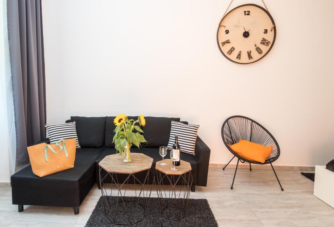 Cracow Best Location Apartment With Garden By Cozyplace Krakau Exterior foto