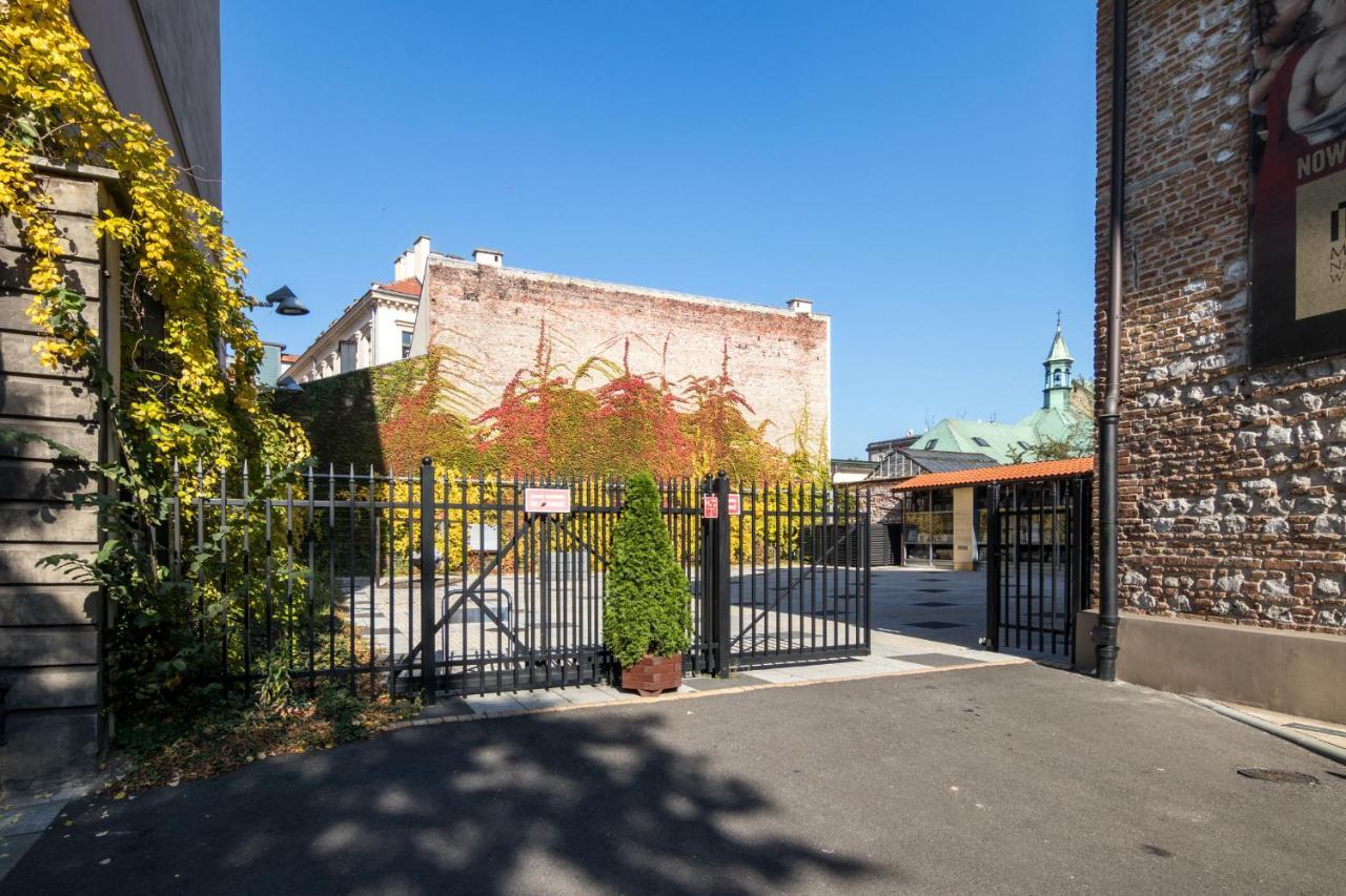 Cracow Best Location Apartment With Garden By Cozyplace Krakau Exterior foto
